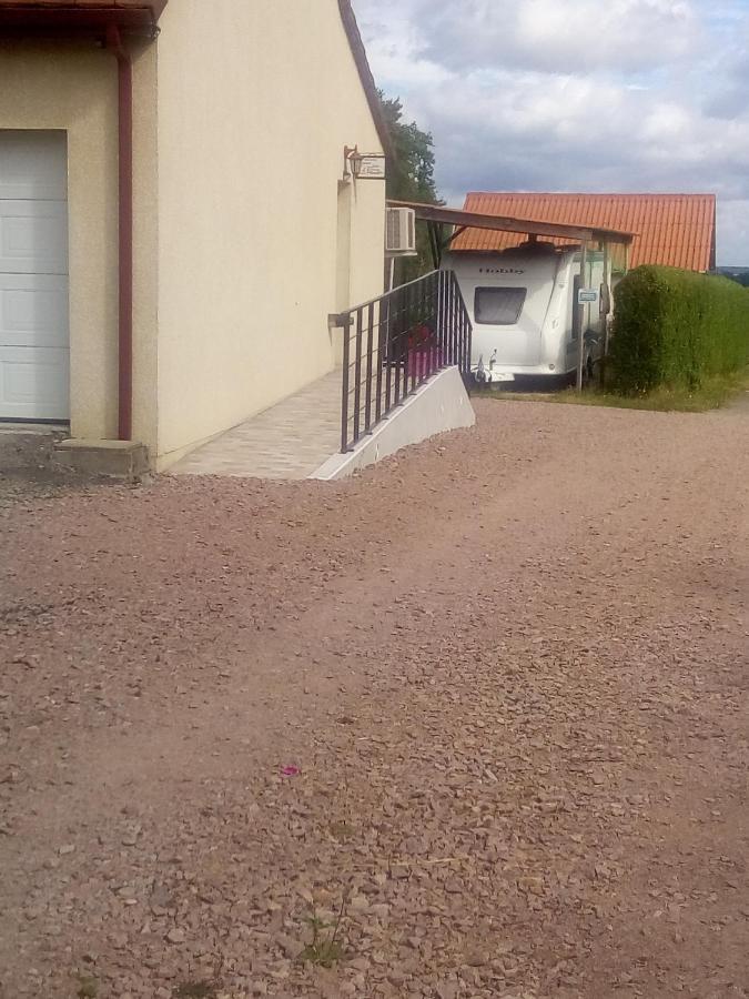 Les Vignes D'Ygrande Apartment ภายนอก รูปภาพ